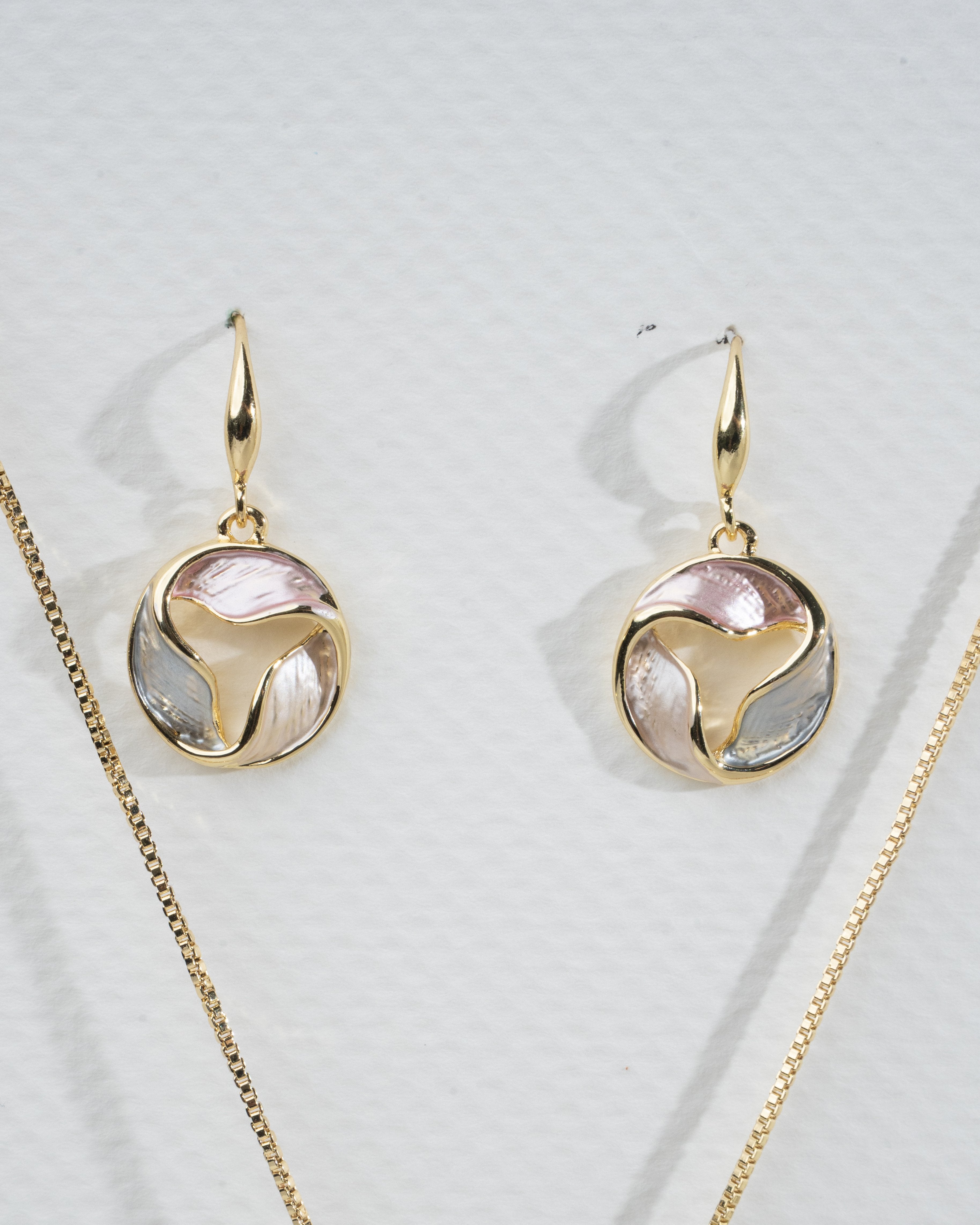 Tri-Tone Elegance Necklace and Earring Set