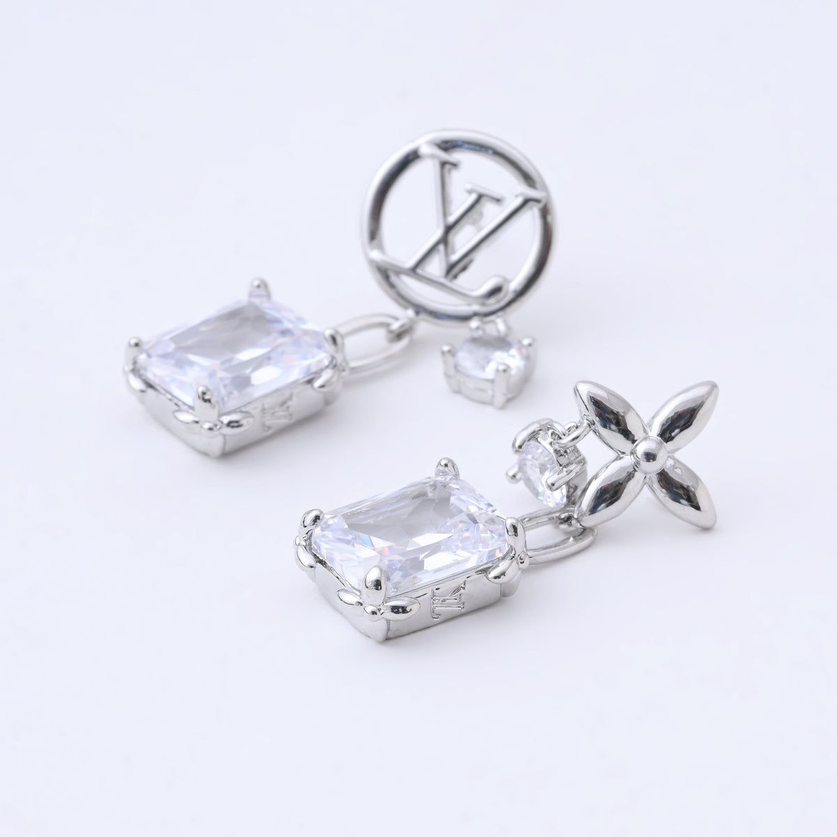 Elegant Silver Crystal Drop Earrings