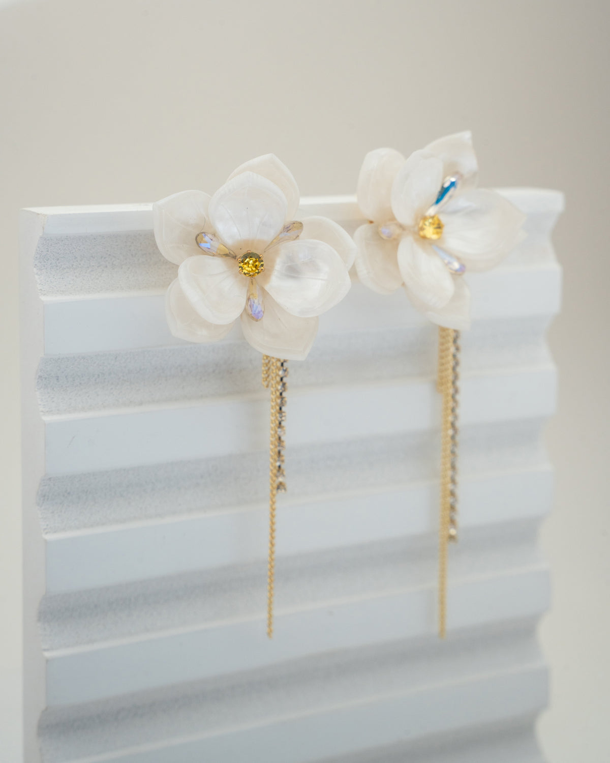 Elegant Floral Pearl Dangle Earrings with Gold Chains