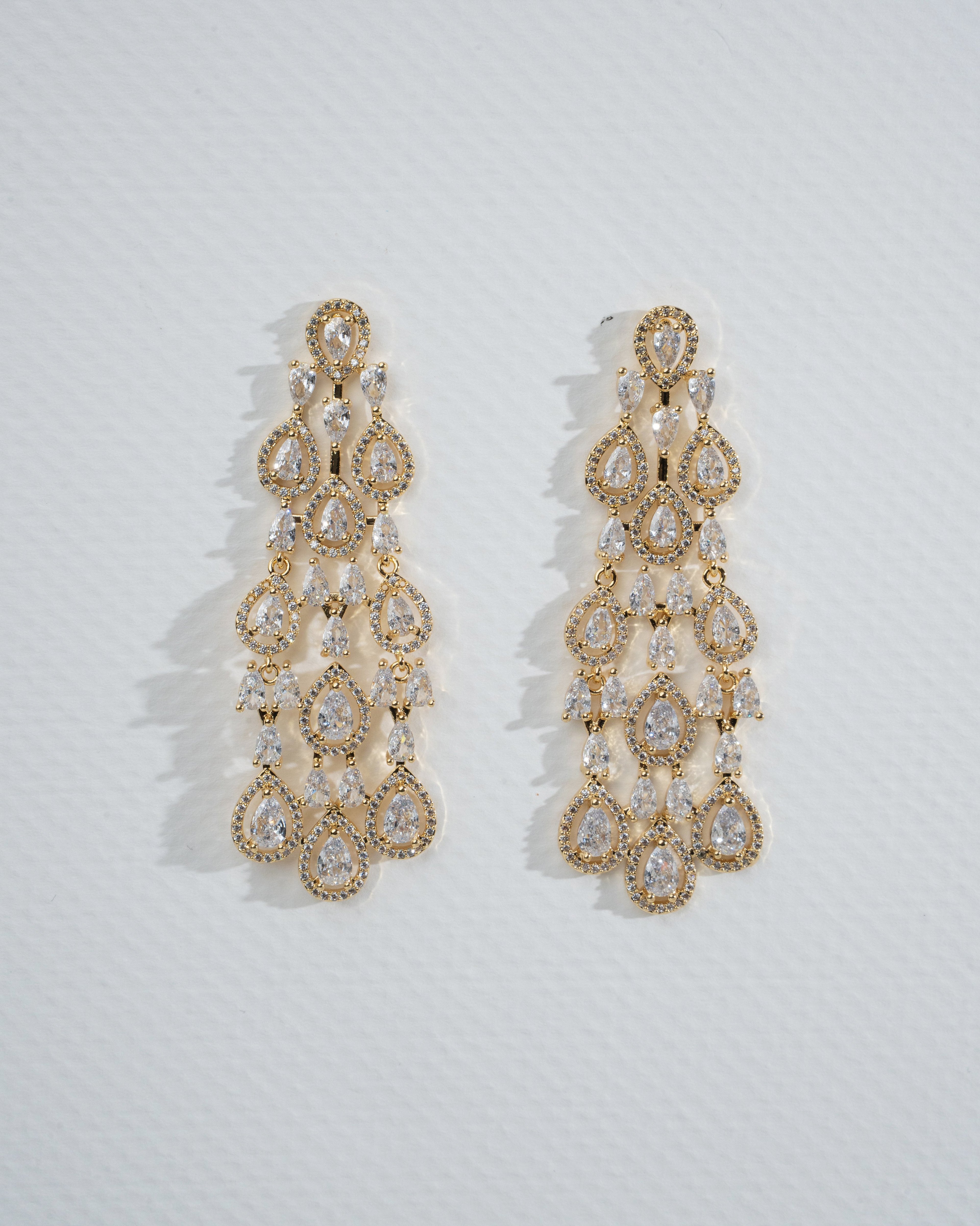 Elegant Gold Chandelier Jewelry Set with Pear-Cut Crystals