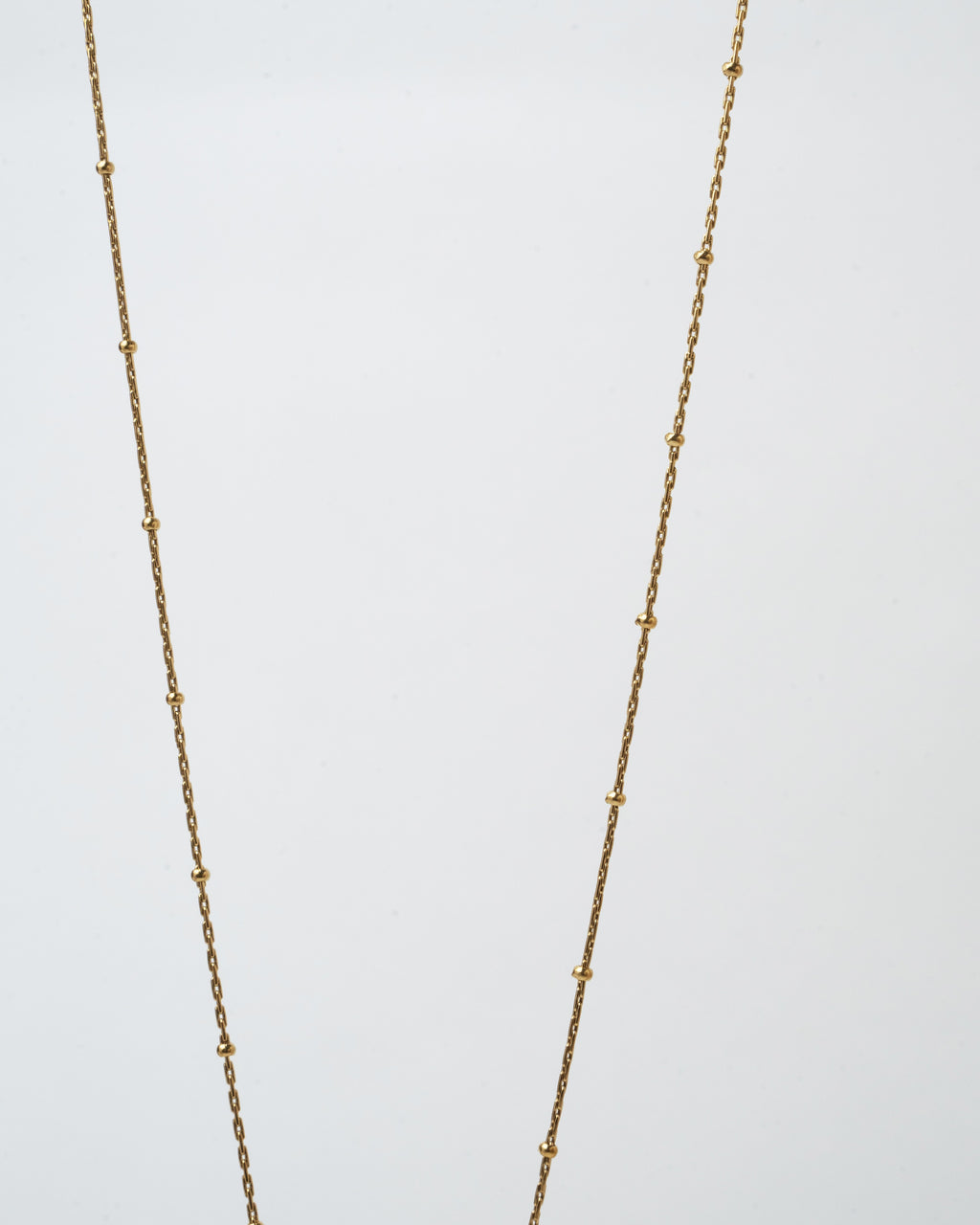 Elegant Gold Turtle Pendant Necklace with Emerald Green Gem