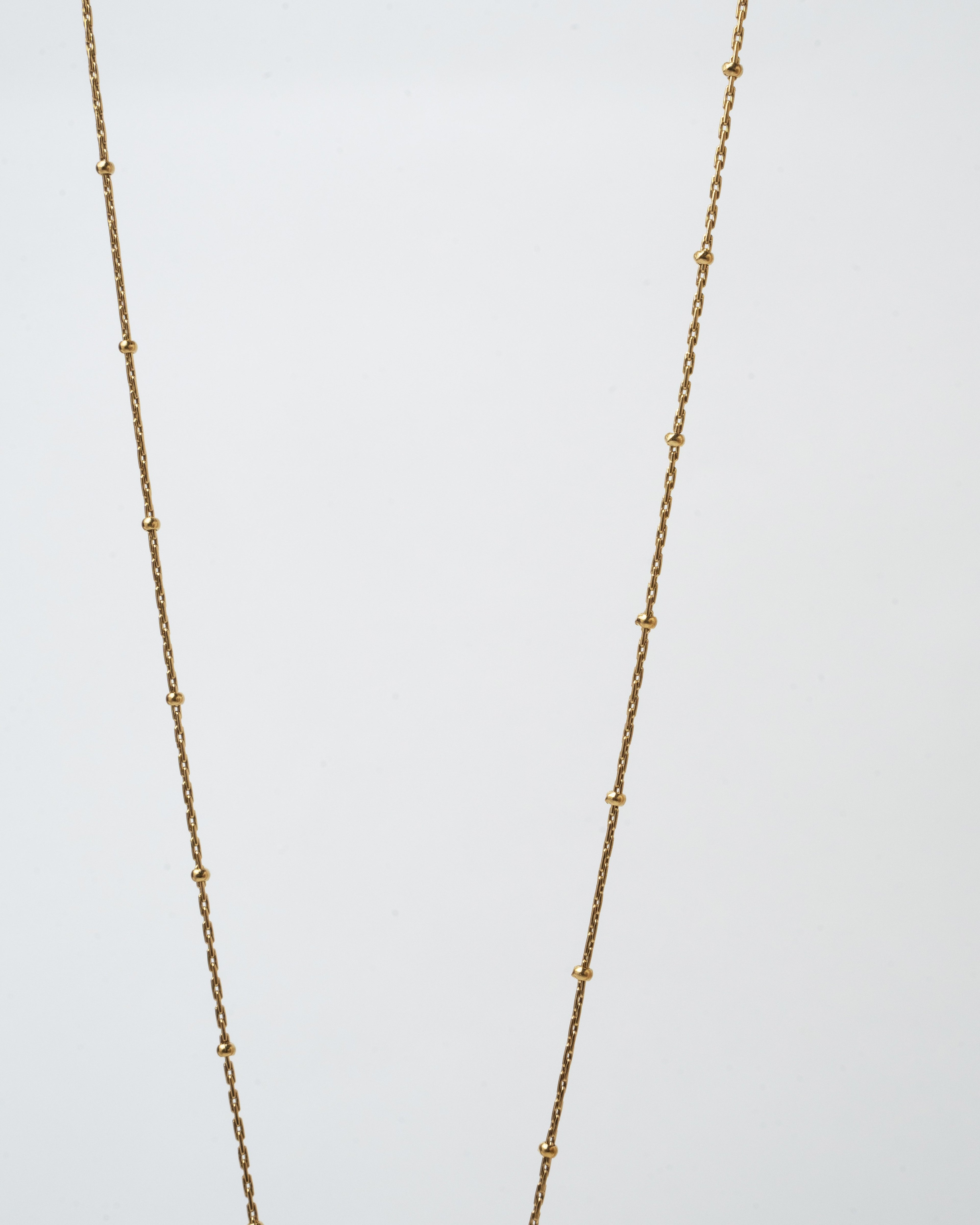 Elegant Gold Turtle Pendant Necklace with Emerald Green Gem