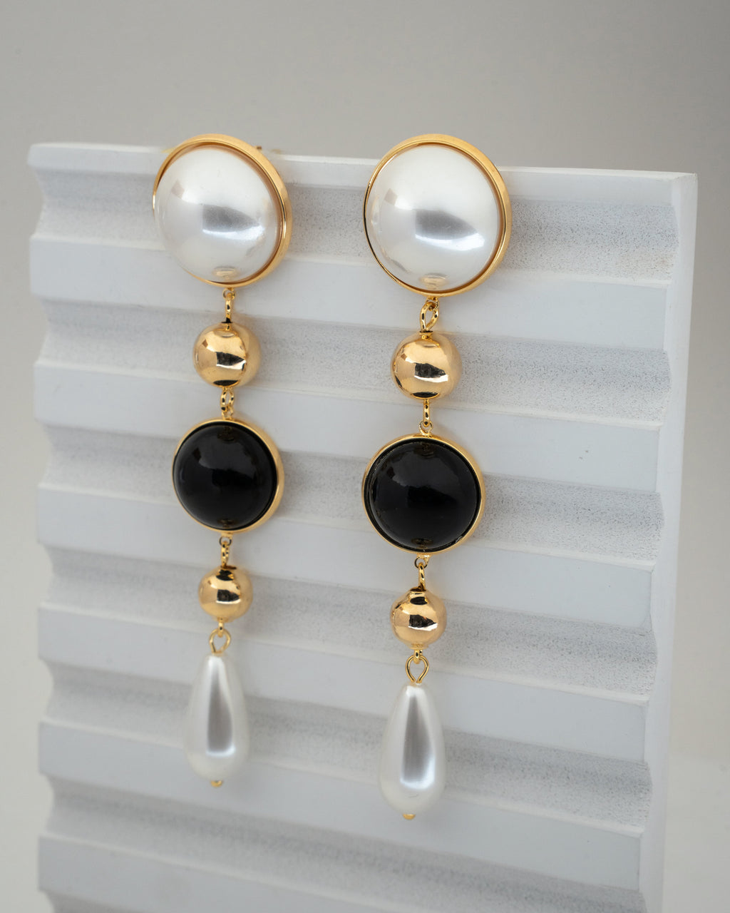 Elegant Dual-Tone Pearl and Gold Drop Earrings