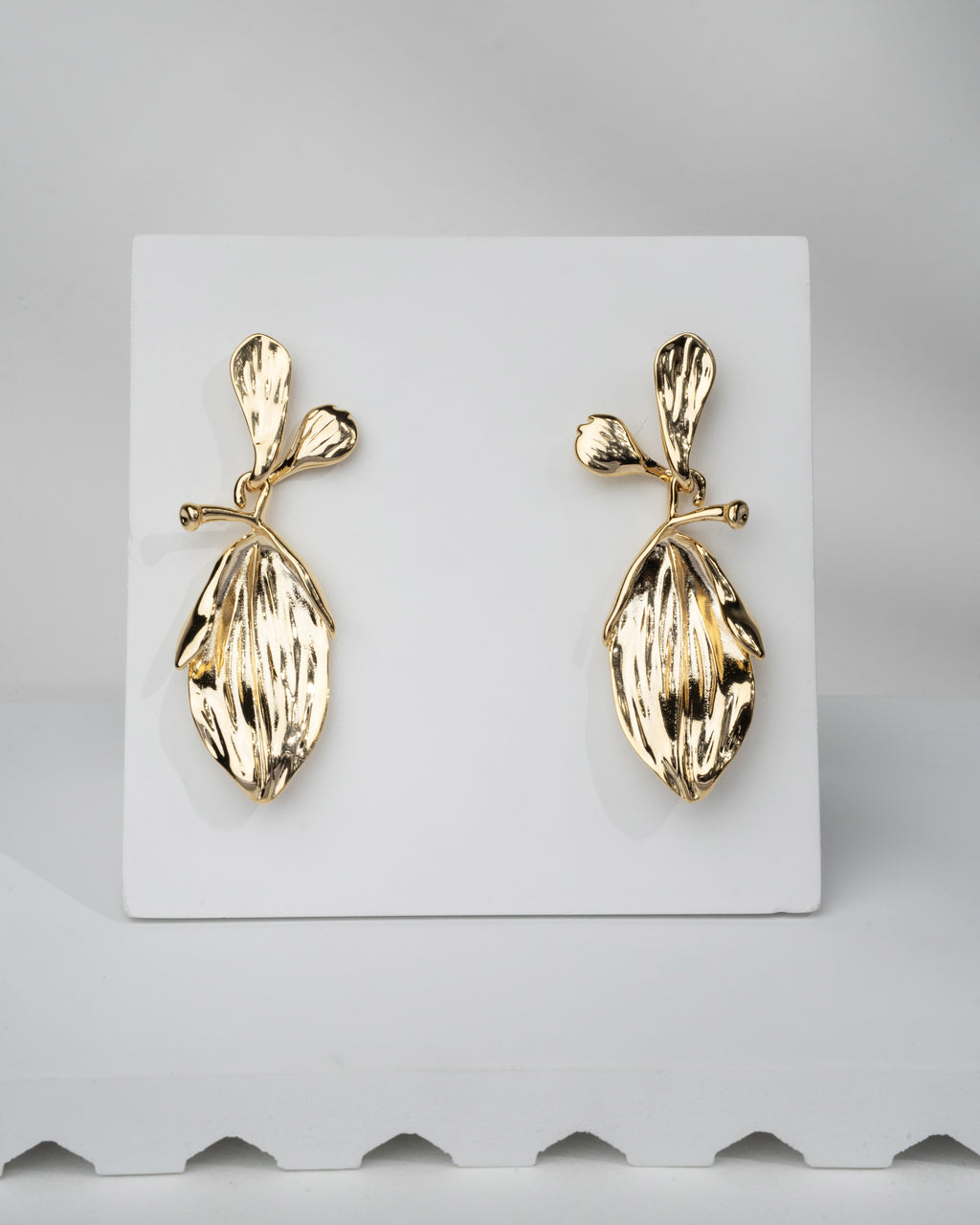 Elegant Gold Leaf-Inspired Drop Earrings