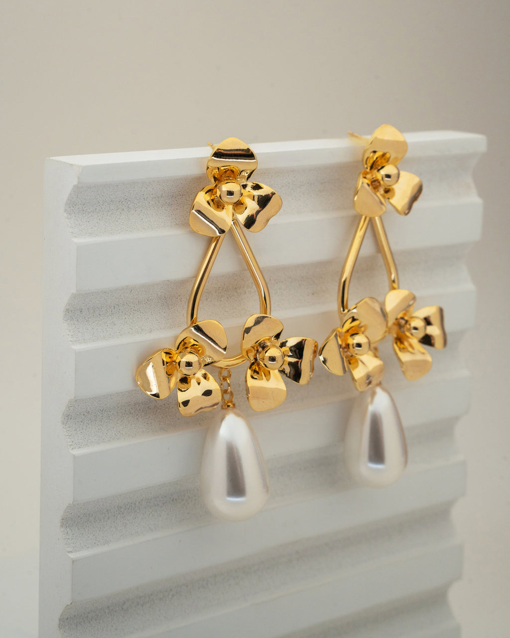 Elegant Gold Floral Pearl Drop Earrings