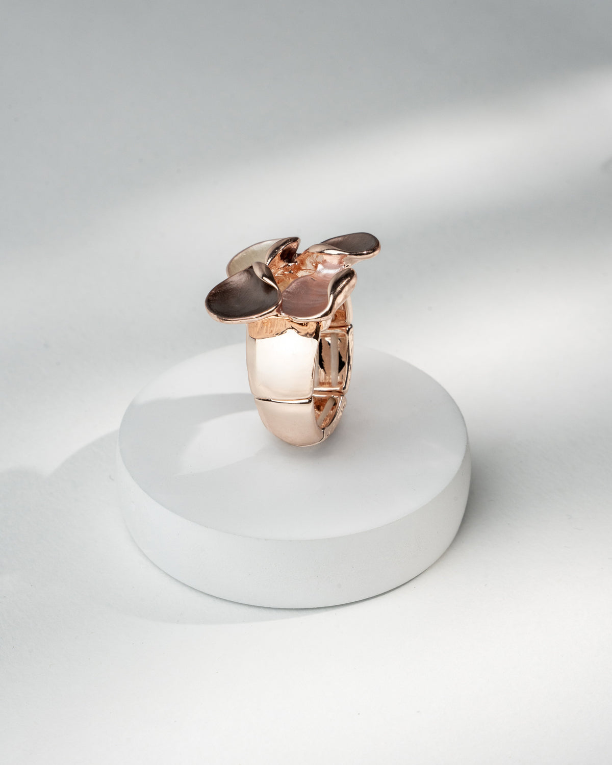 Elegant Rose Gold Floral Statement Ring