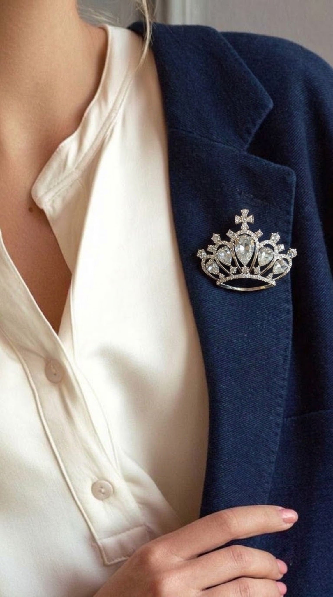 Silver-tone crown brooch with pear-cut clear crystals
