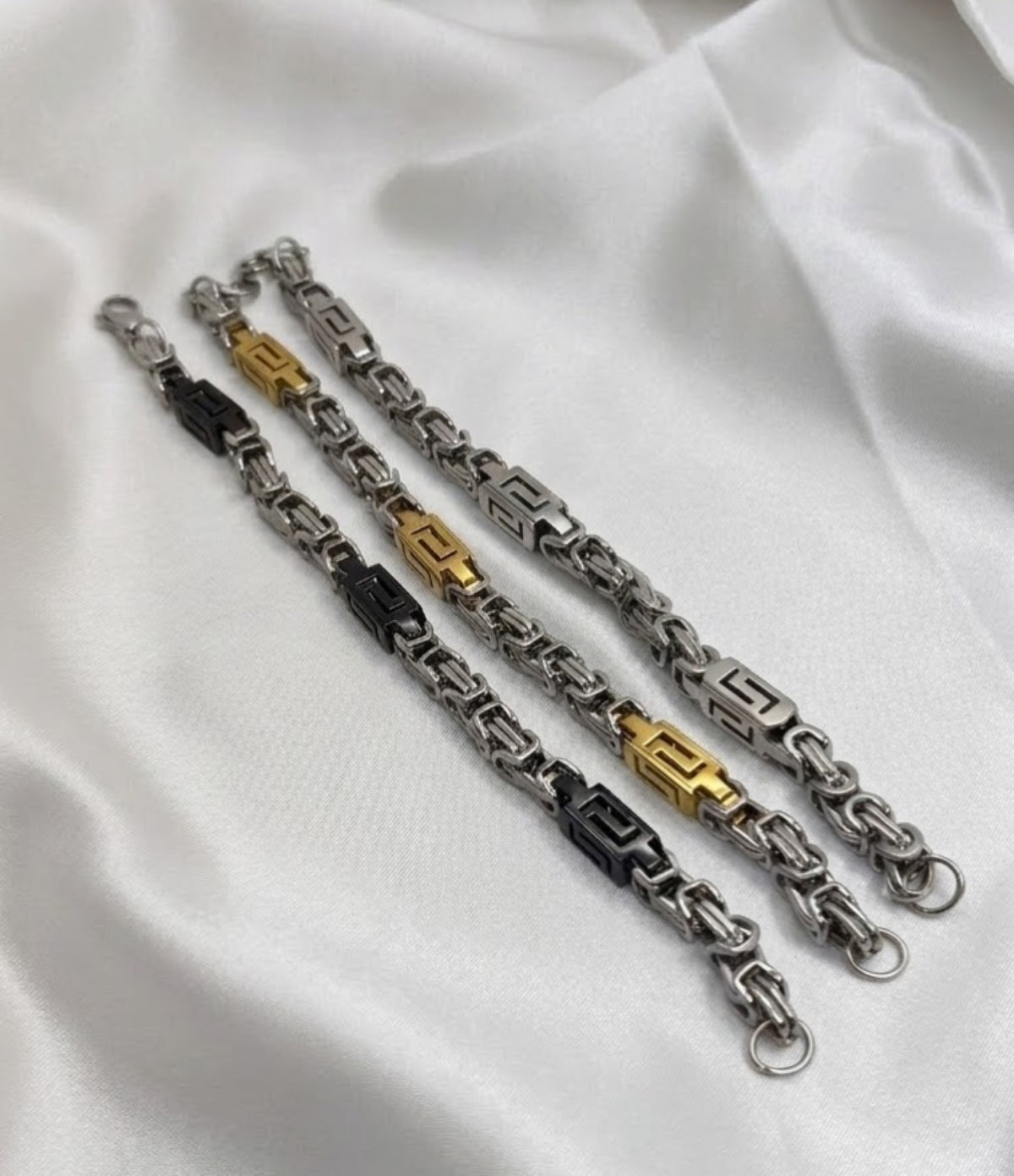 Byzantine chain bracelet with Greek key motif stations