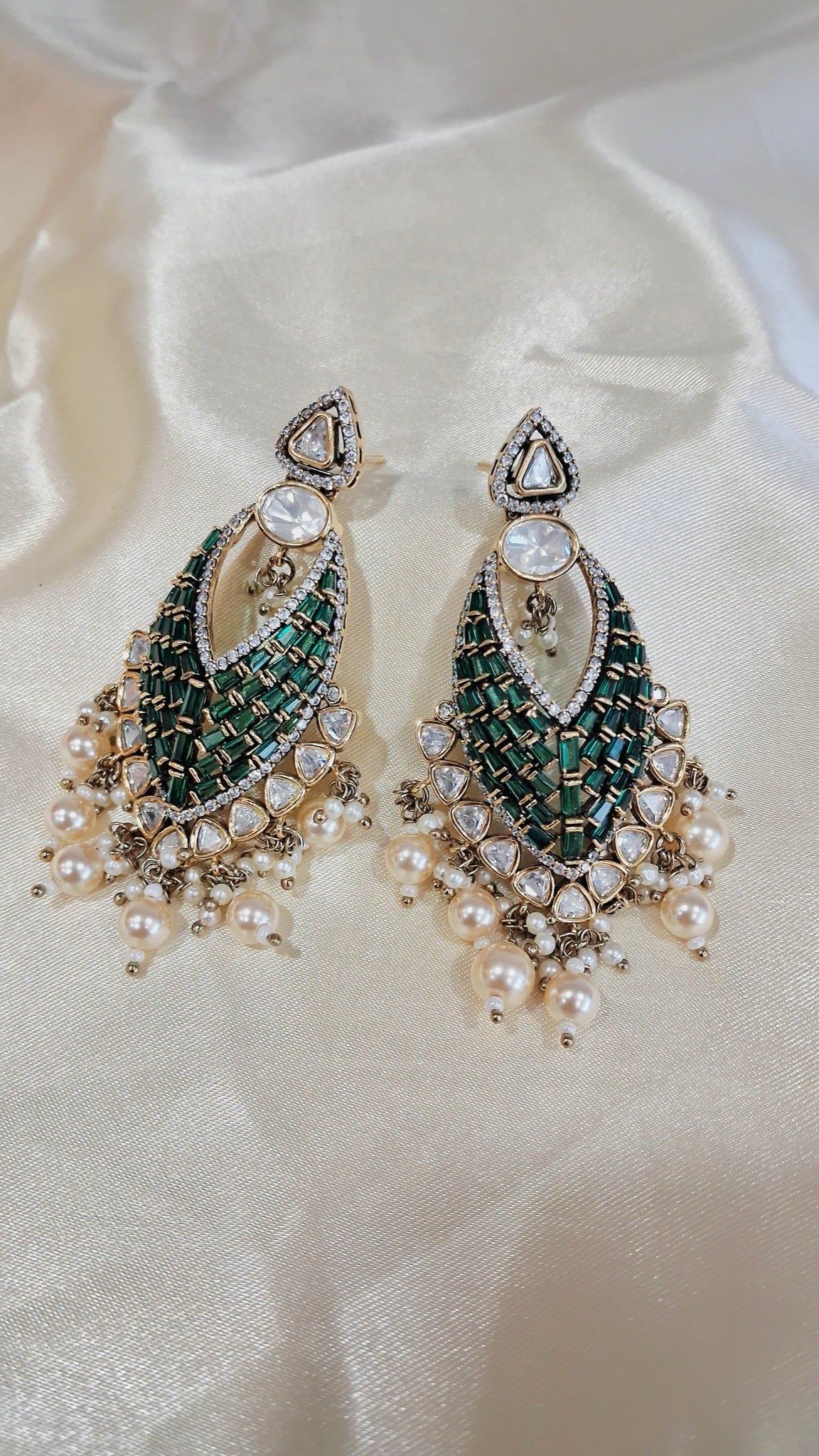 Kundan chandbali earrings with green baguette stones and faux pearl fringe - view 3