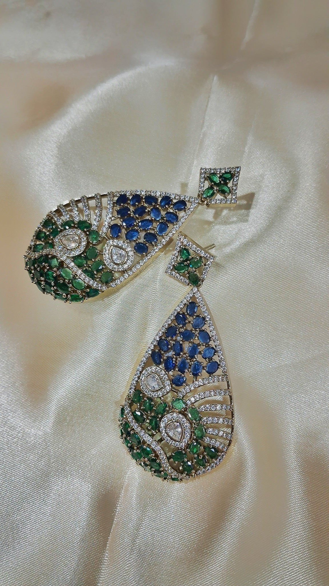 Teardrop earrings with blue and green stones and crystal waves - view 3