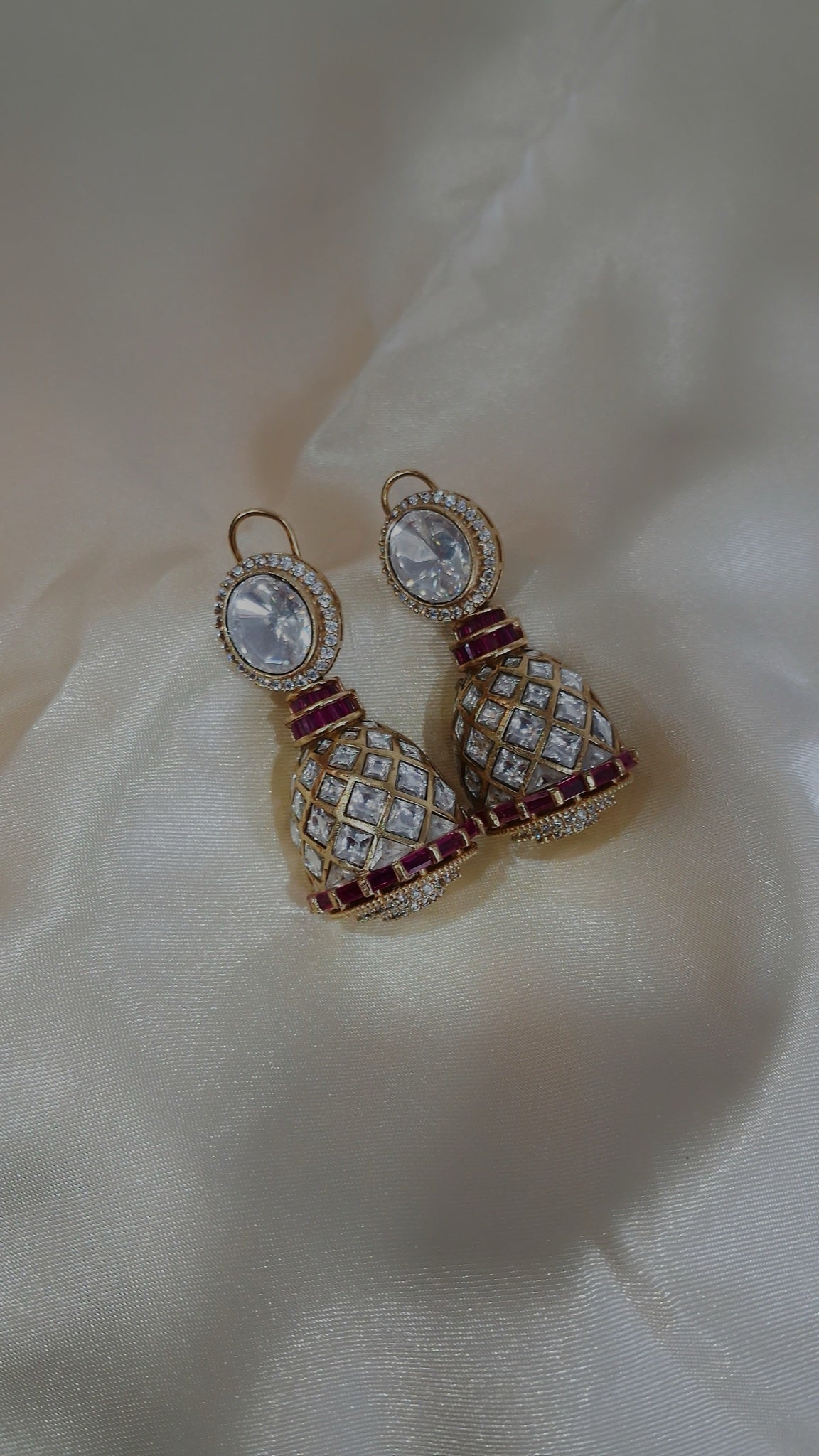 Gold-tone kundan jhumka earrings with ruby-red baguette bands - view 3