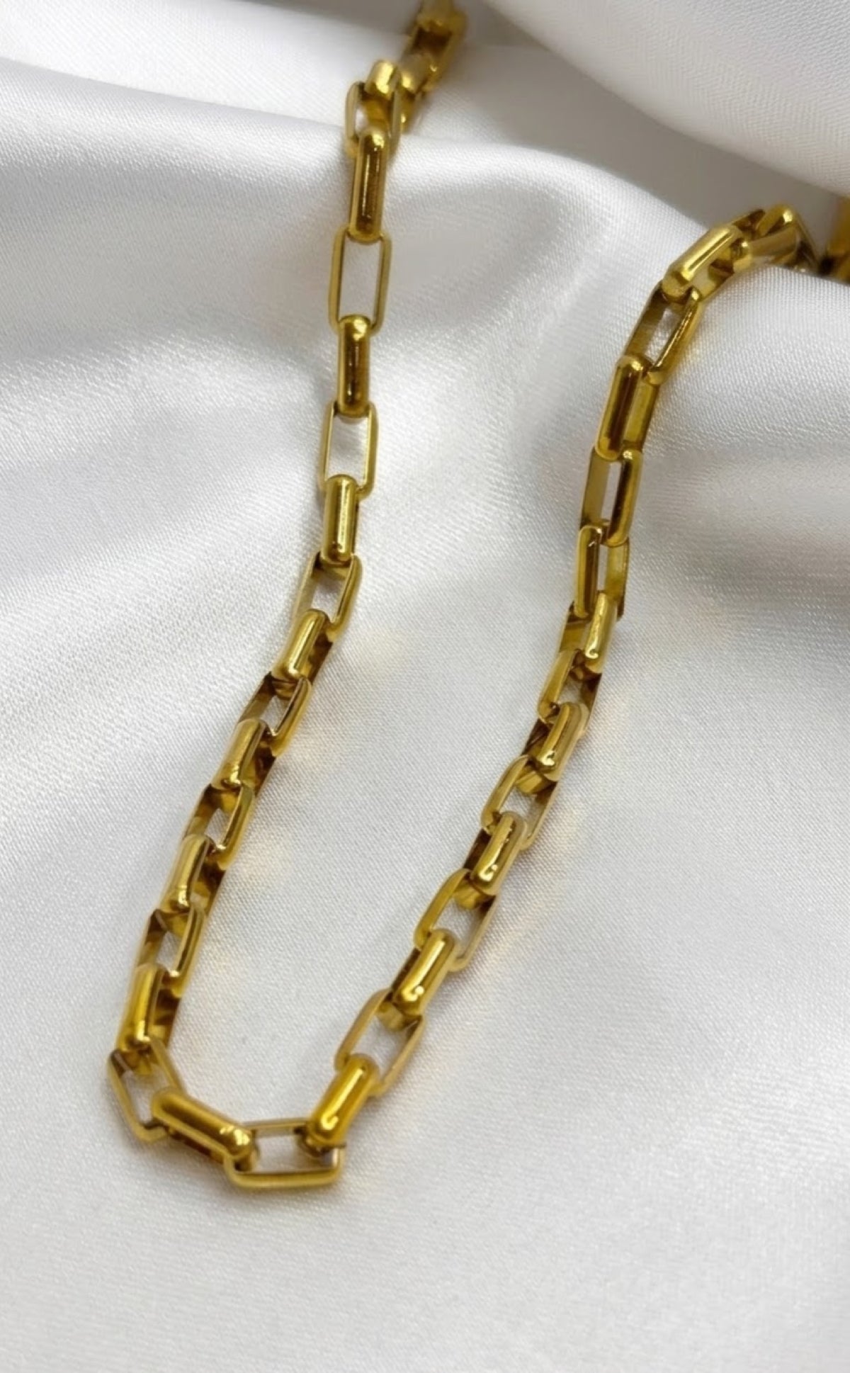 Gold-tone paperclip link chain necklace