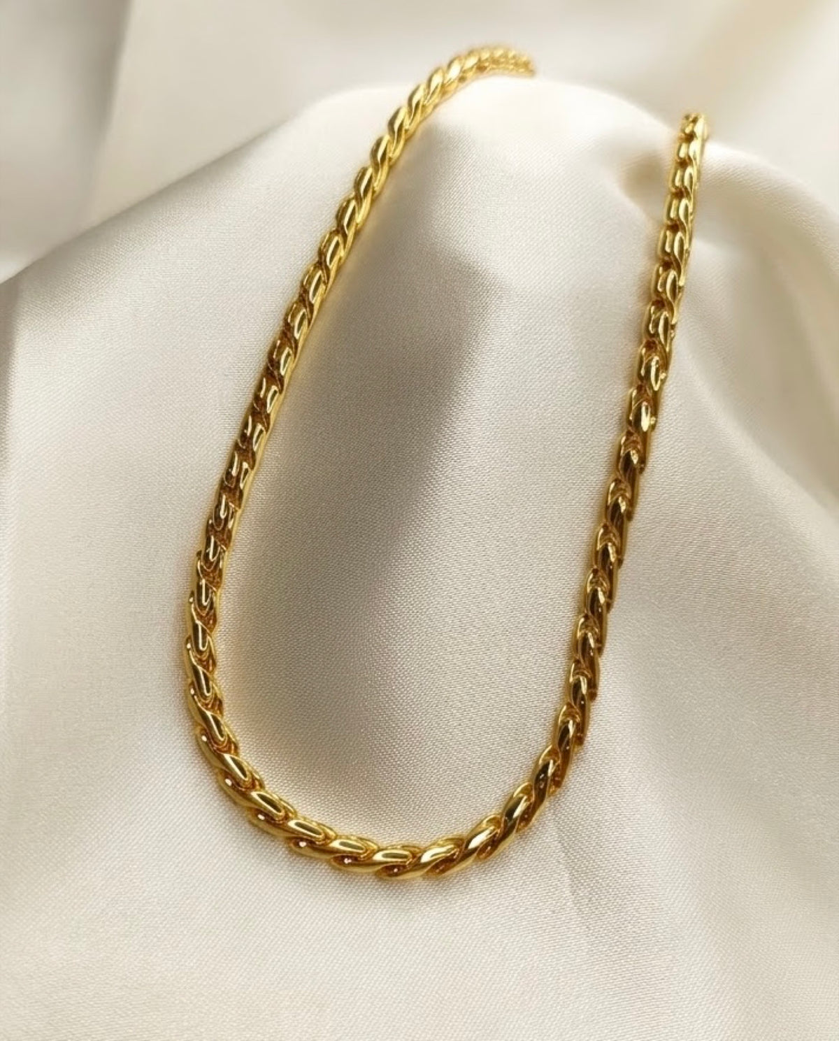 Gold-tone twisted curb chain