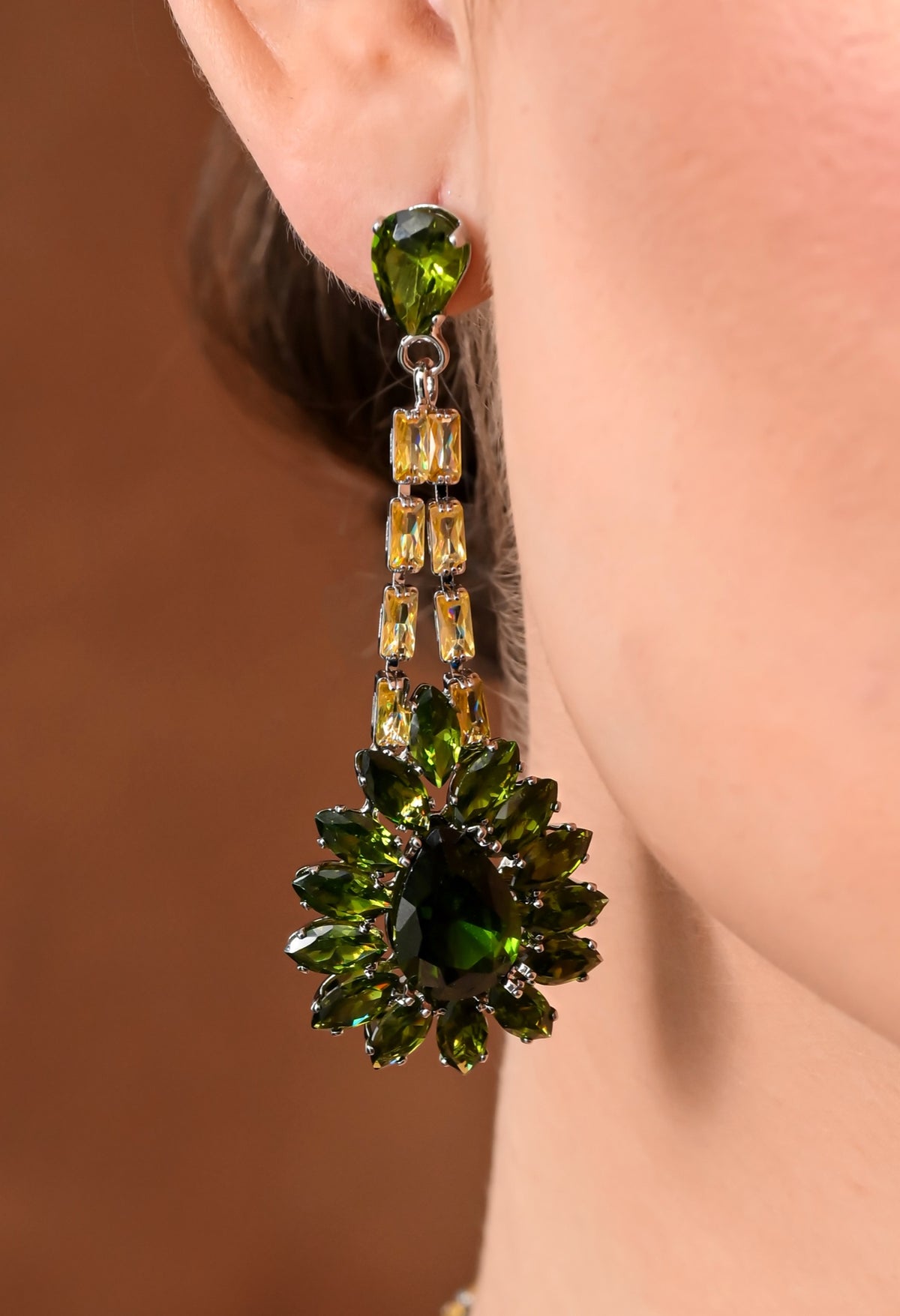 Green crystal collar necklace set with olive teardrop halo pendant - view 2