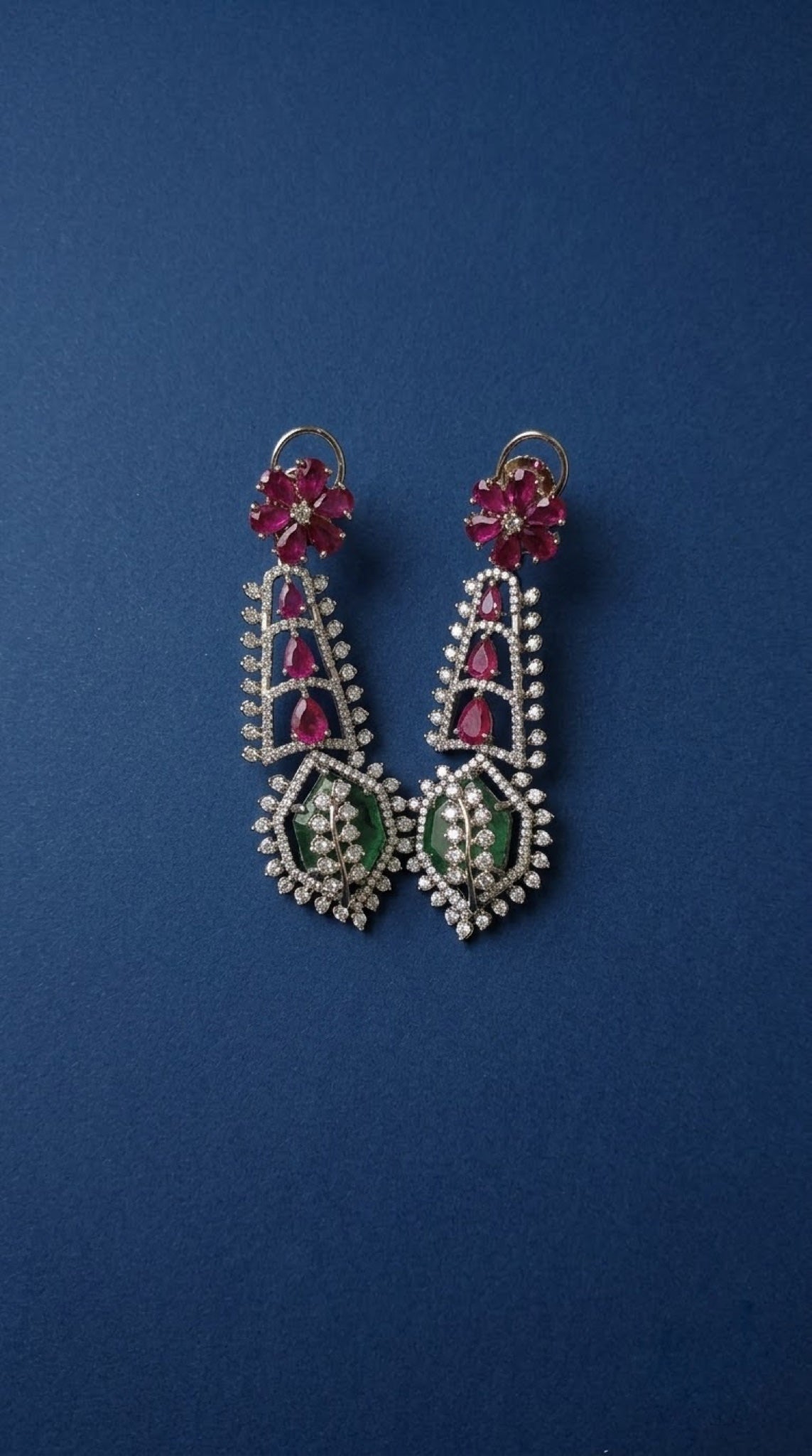 Gold-tone V-shaped necklace set with ruby-red and emerald-green crystals - view 2