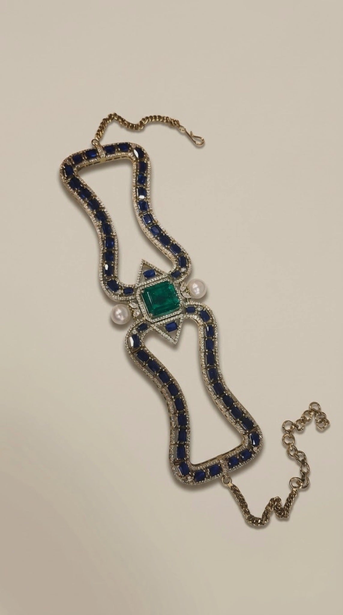 Gold-tone choker necklace set with emerald-green centre stone, blue crystals and faux pearls - view 3