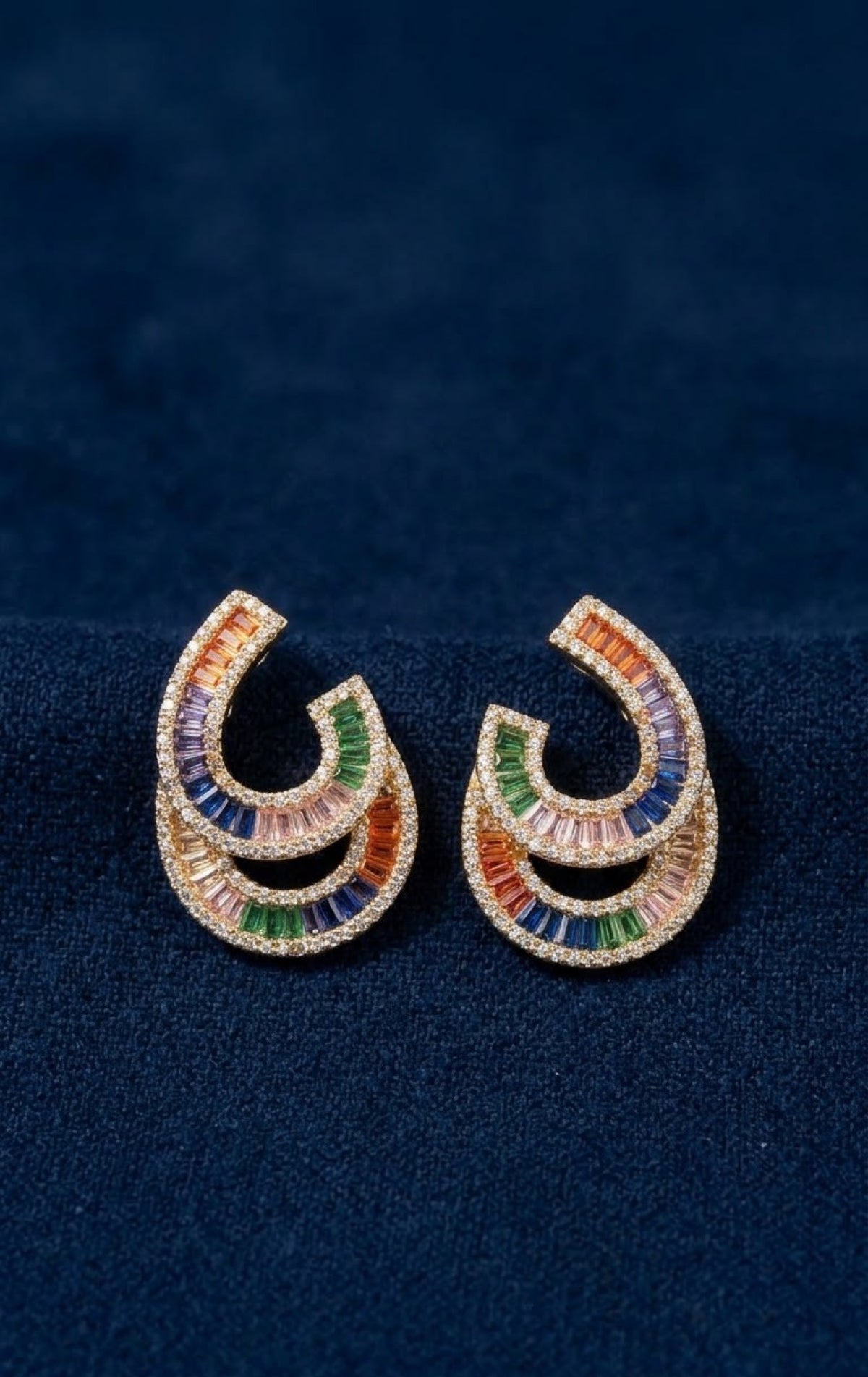 Gold-tone crescent loop pendant set with multicoloured baguettes - view 3